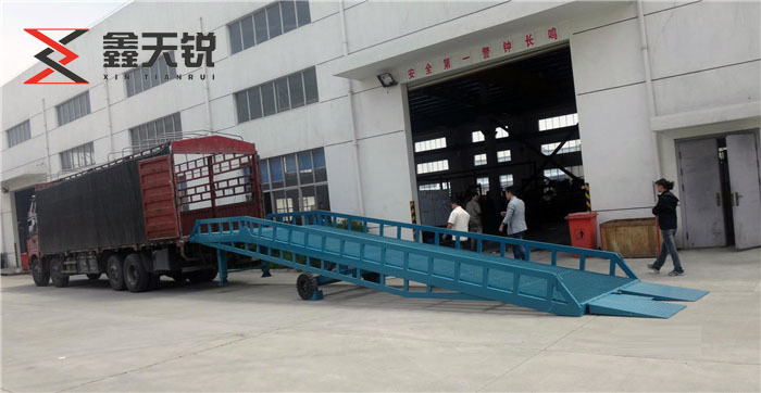 儋州移动式登车桥